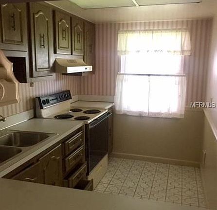 4th image of 333 NW Lake Howard Dr #203C