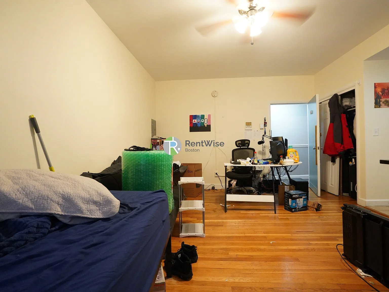 Studio, 1.0 bath, 307 sqft, $2,500 — Photo 2