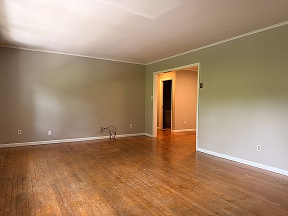 3rd image of 3637 Taliluna Ave #A3