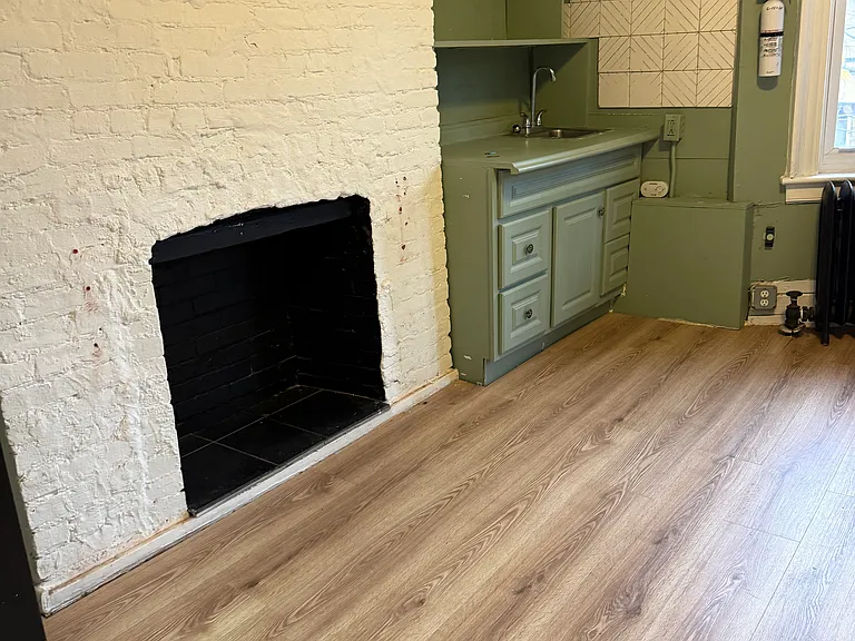 179 Walnut St — Photo 5