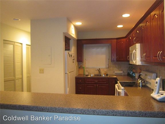 3rd image of 3939 Ocean Dr APT B201