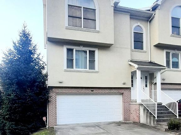 2nd image of 287 Palisades Dr