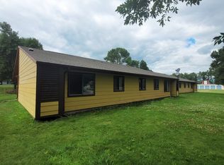 646 Lewis Ave #E-5, Larimore, ND 58251