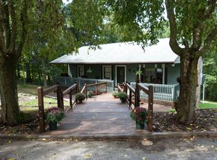 67 Pickett Rd, Dover, PA 17315