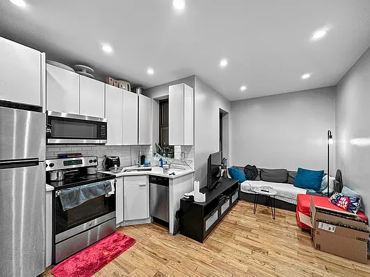 Rented by Skyward | media 10