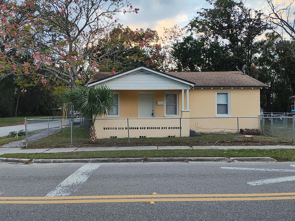1st image of 2904 Fairfax St