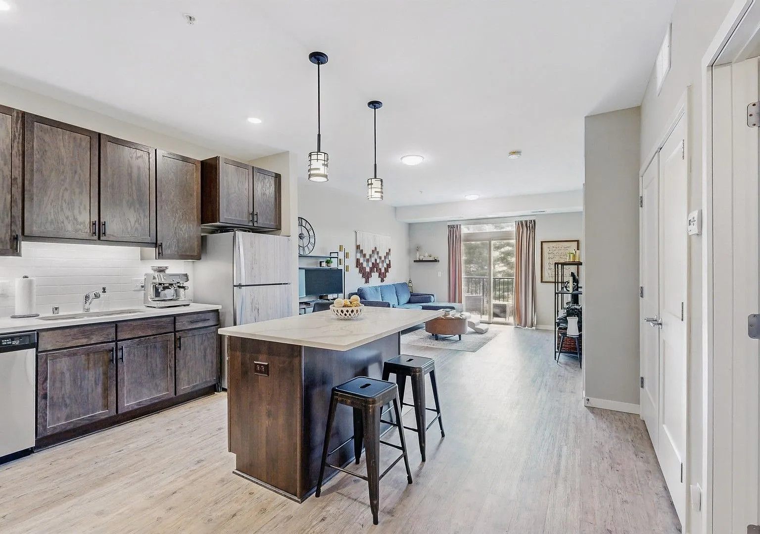 Mahtomedi Flats — Photo 2