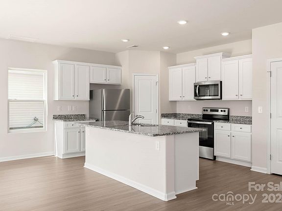 3rd image of 3603 Clover Valley Dr