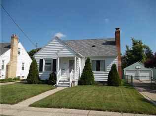 1122 Goodrich St, Lansing, MI 48910