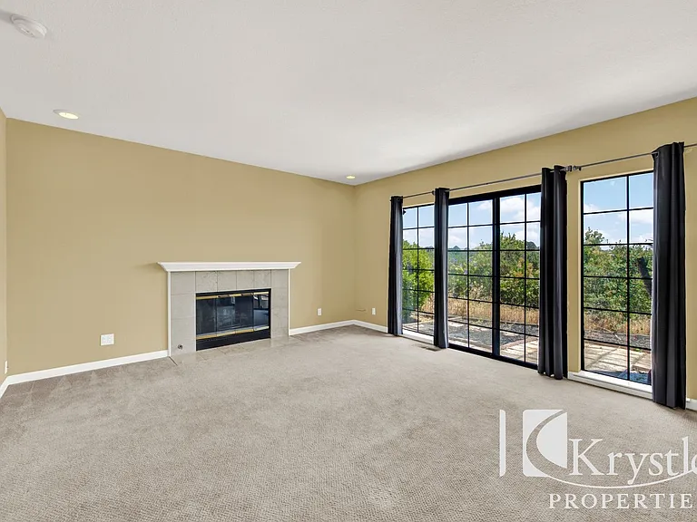 152 Chesapeake Dr — Photo 16