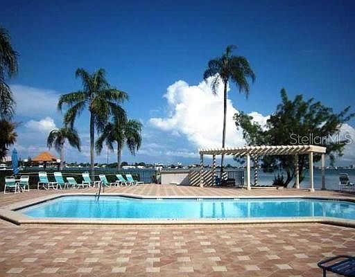 5th image of 6210 Sun Blvd APT 508
