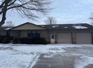 6072 Harvey St, Muskegon, MI 49444