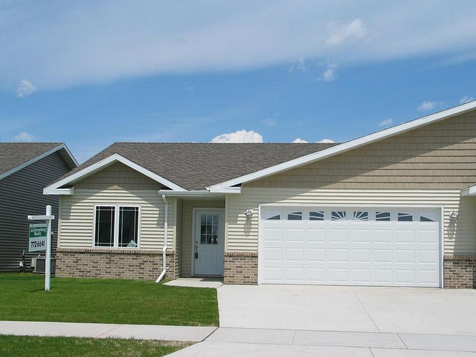 1st image of 2112 Pembrooke Dr