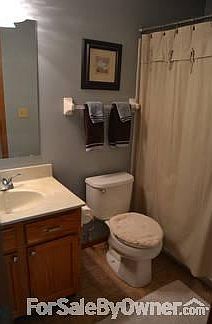 4th image of 822 Gascony Dr