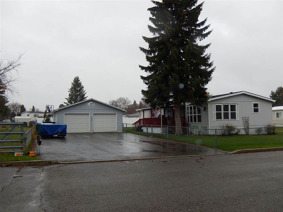 1st image of 18520 E Courtland Ave