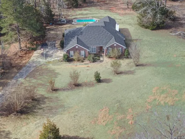 1361 Hudson Mill Cir, Hamilton, GA 31811