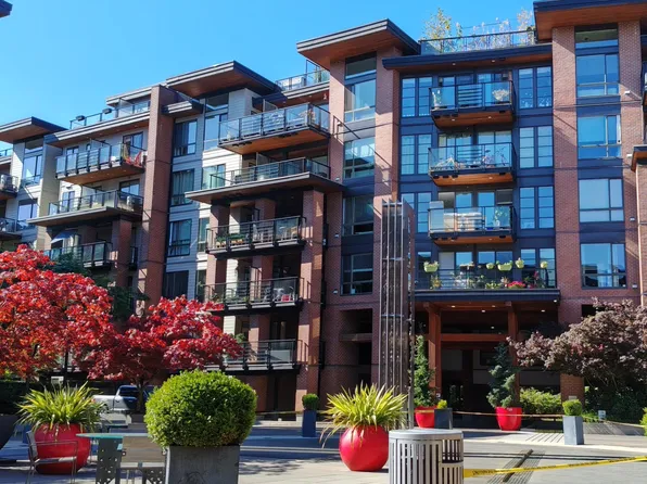 723 W 3rd St #226, North Vancouver, BC V7L 1G8