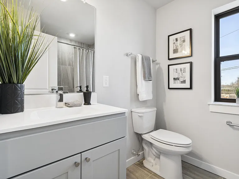 731 N 35th Street Townhomes — Photo 13