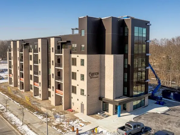 1826 Wyoming Ave #103, Lasalle, ON N9H 0C7