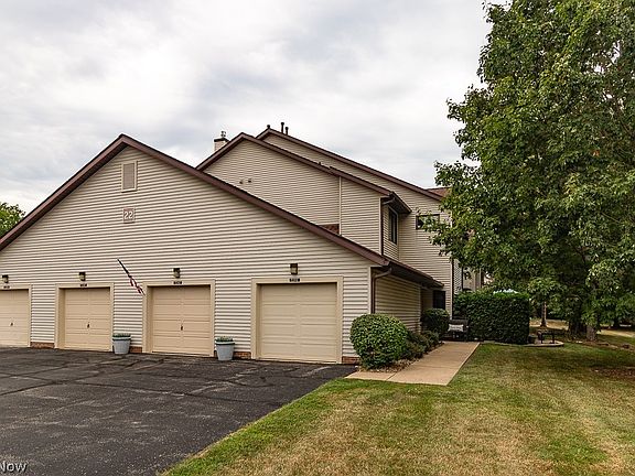 4th image of 7252 Village Dr