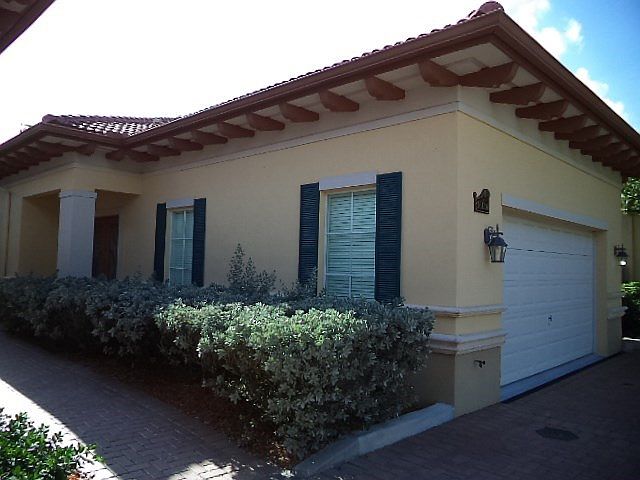 1st image of 16116 Emerald Estates Dr