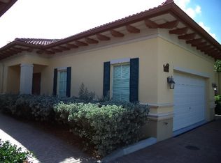 16116 Emerald Estates Dr, Weston, FL 33331