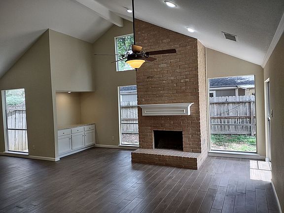 family room & mini-bar