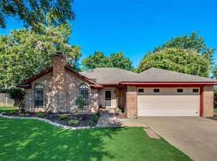 3705 Wheaton Dr, Bedford, TX 76021