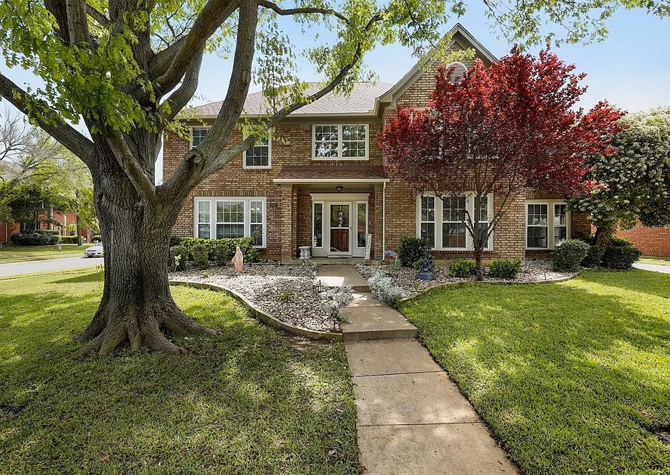 1st image of 705 Shannon Ln