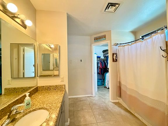 4th image of 4808 W McRae Way