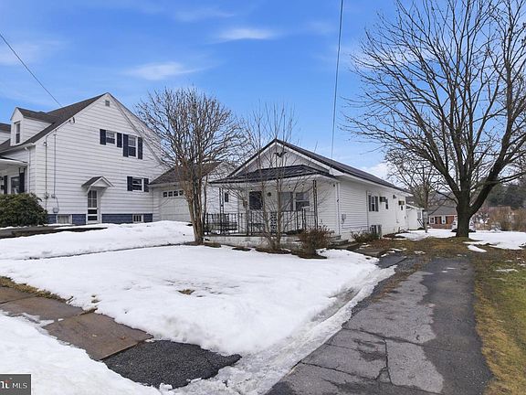 2nd image of 715 Nichols St