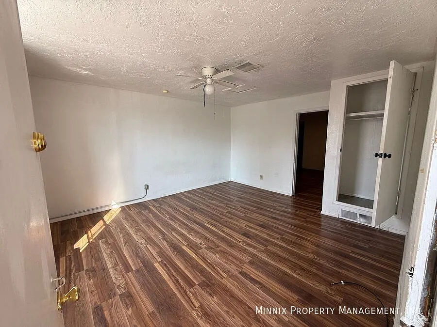 1526 E. Yandell #3 — Photo 2