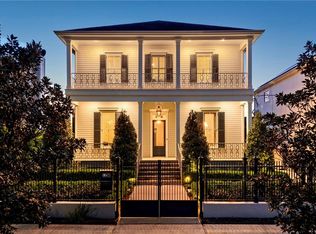 1112 Constantinople St, New Orleans, LA 70115