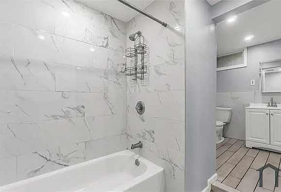 1220 Pembroke St #3R — Photo 17