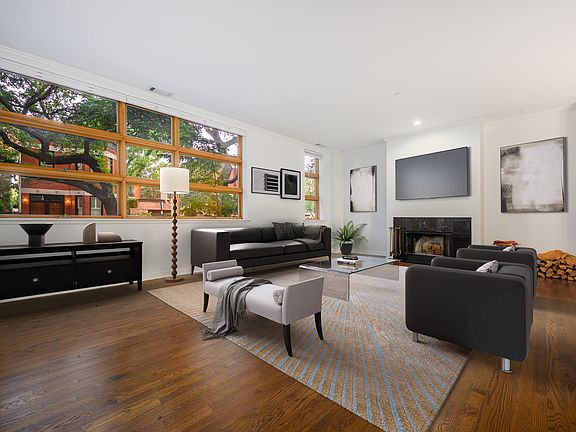 5th image of 2100 N Racine Ave APT 1A