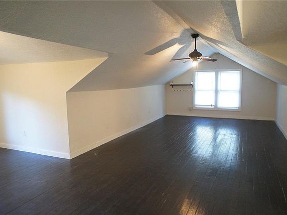 3rd image of 1708 Garvin St