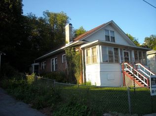 114 Meredith St, Bluefield, VA 24605