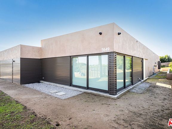 3rd image of 5649 Calpine Dr