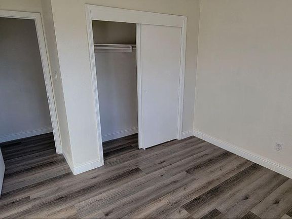 4th image of 717 Lampasas Ave APT C