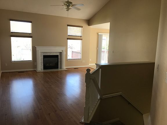 3rd image of 258 E Rawlins Ln