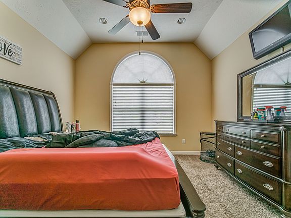 5th image of 1434 Round Rock Dr
