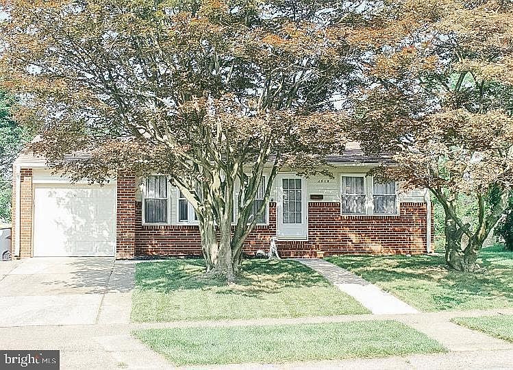 1st image of 2438 Owen Dr