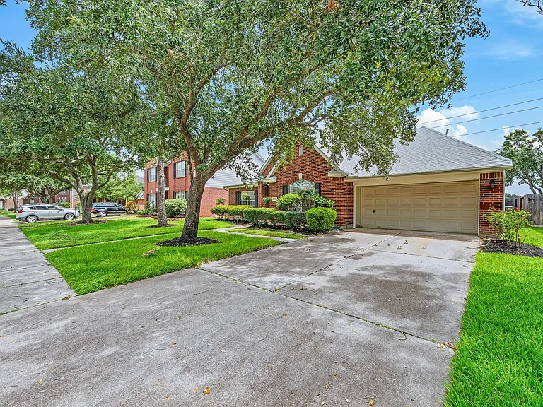 23818 Indian Hills Way — Photo 2