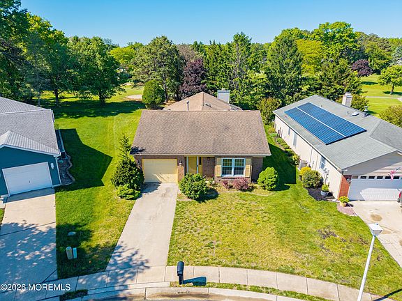 3rd image of 1505 Essex Court