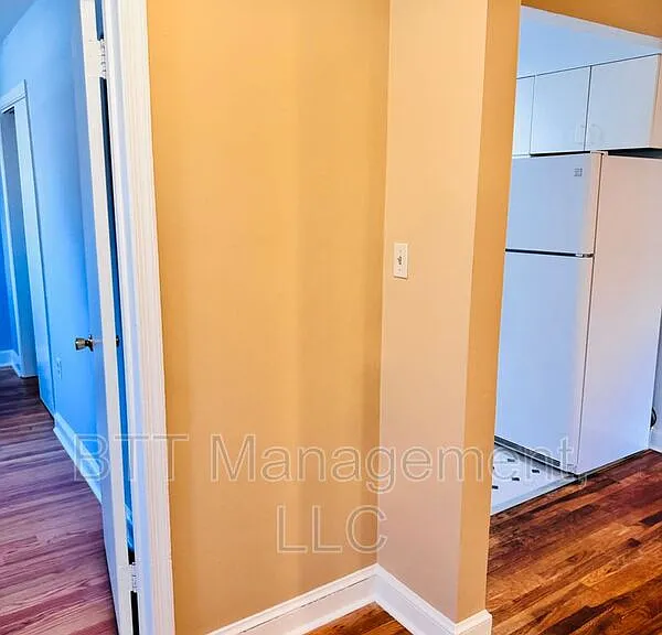 8805 Plymouth St #5 — Photo 33