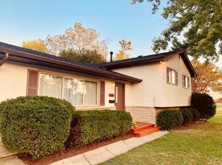 924 Brixham Rd, Columbus, OH 43204