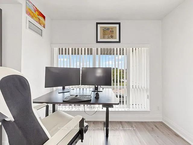 12 Woodstream Blvd #Townhouse 114 — Photo 7