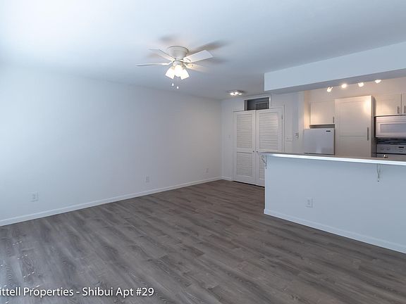 2nd image of 714 Woodrow St APT 29