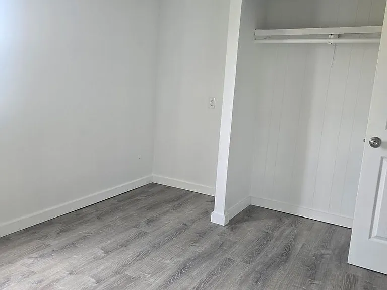 1649 S Campbell St — Photo 12