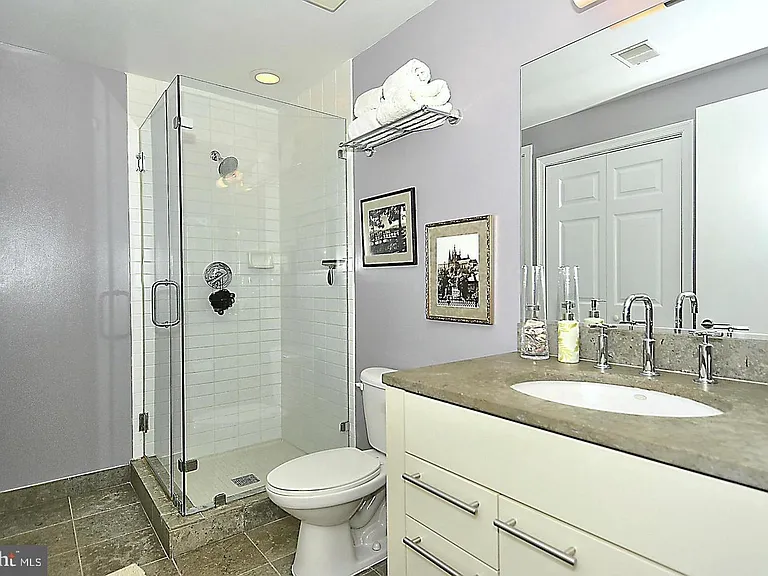 2001 15th St N #1209 — Photo 7